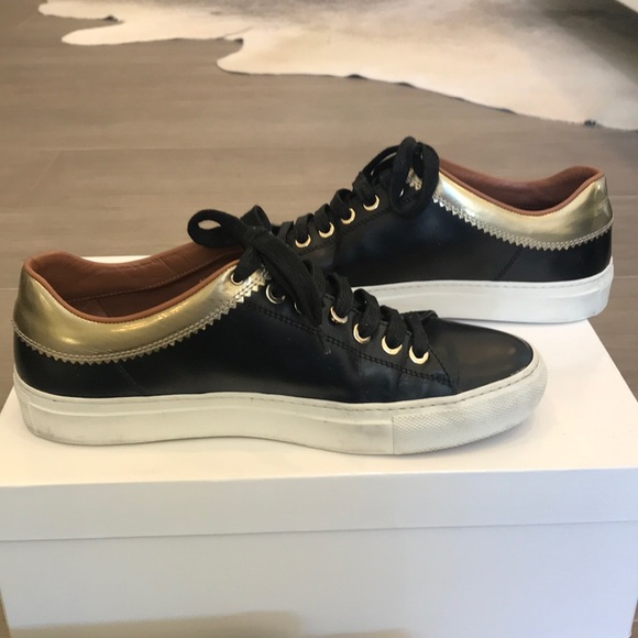 Givenchy Sneakers - Picture 5 of 7